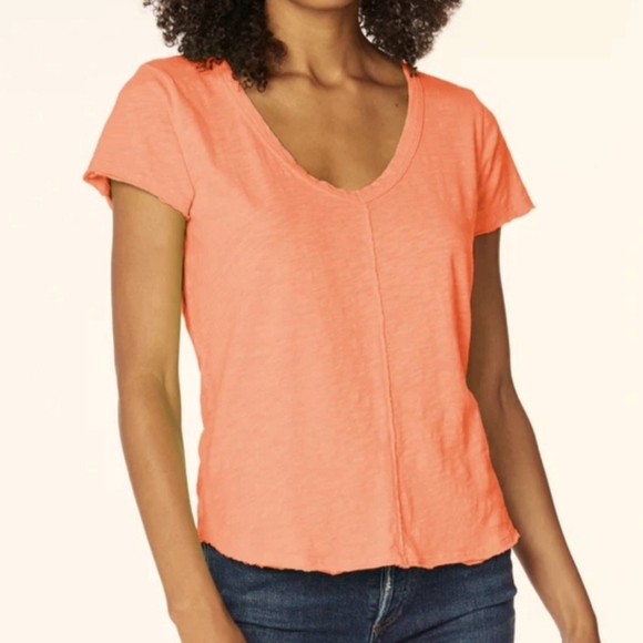 BOBI Los Angeles center seam V-Neck Tee in Guava Size Large- - Picture 1 of 9